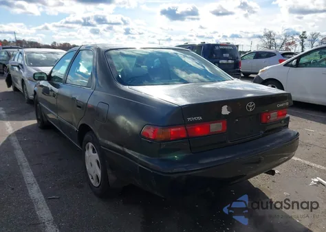 1998 Toyota Camry Le V6 из США, поврежденный, VIN 4T1BF22KXWU073973